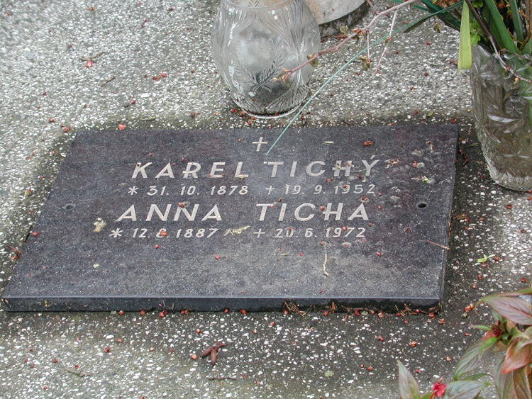 Tichy, Karel and Anna.jpg 523.2K